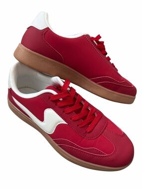 La Sheelah Red Stripe Sneakers Size 8.5 Like New